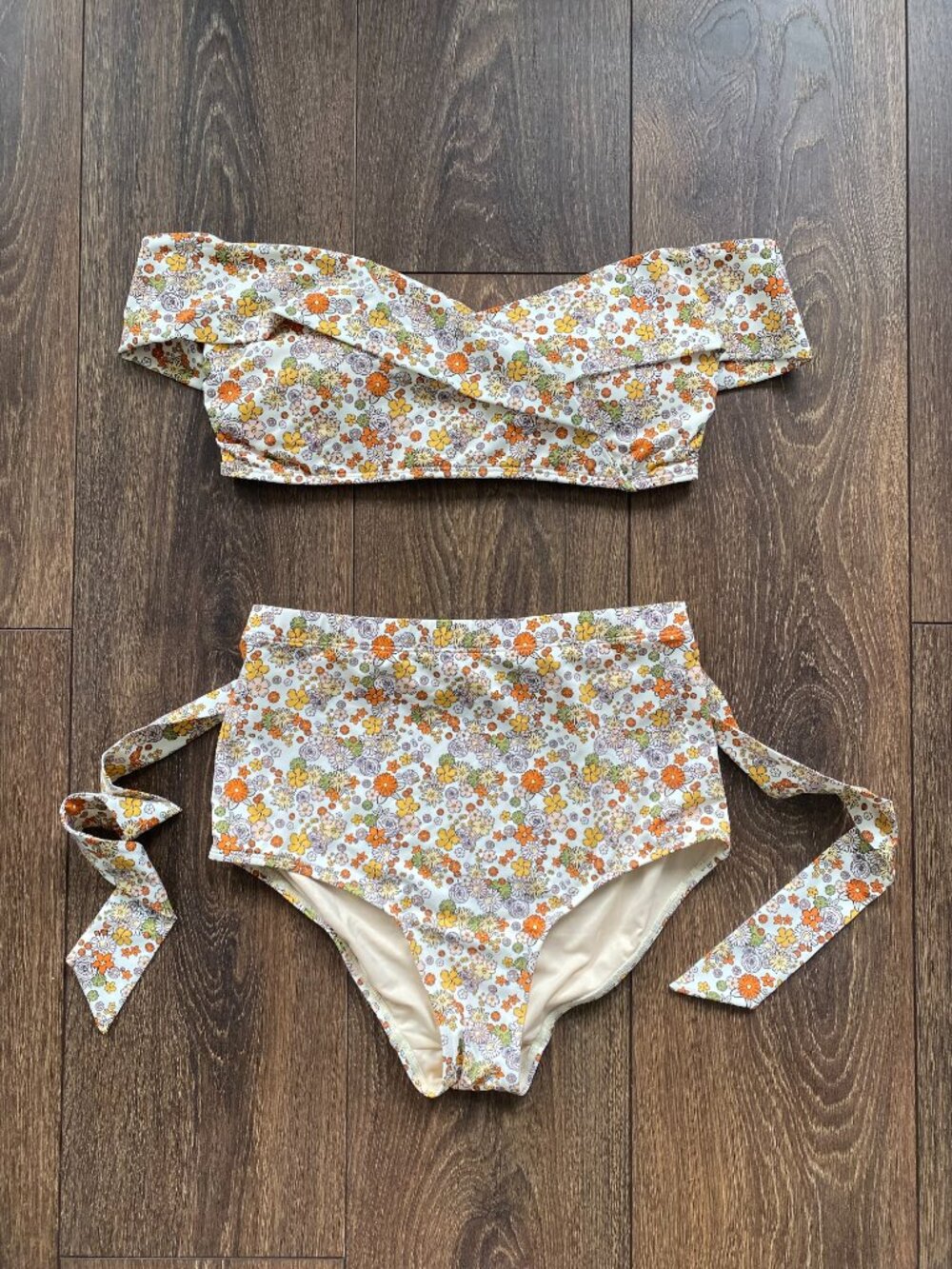 Kingdom & State High Waisted Bardot Ditsy Floral Bikini Size S